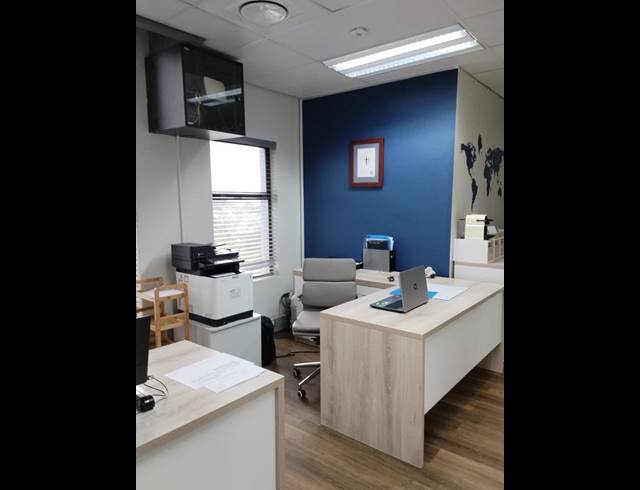 OFFICE PROPERTY TO RENT IN MEER EN SEE